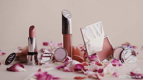 HCT Packaging为Kjaer Weis有机化妆品系列打造奢华粉盒 环保与高雅的跨界对话